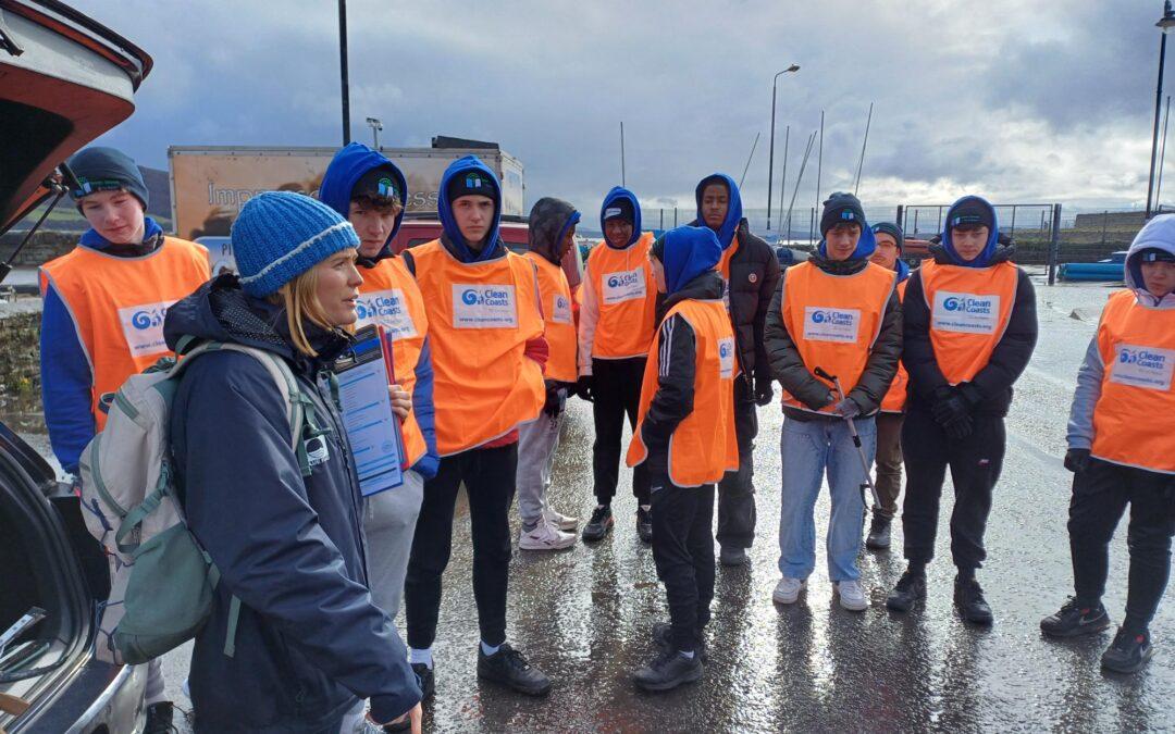 Students of Errigal College Letterkenny take part in a ‘Think Before You Flush’ themed beach clean as part of the Green Schools Marine Ambassadors Programme